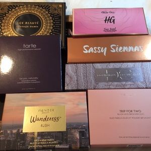 Beauty Box #7 Eye shadow palettes